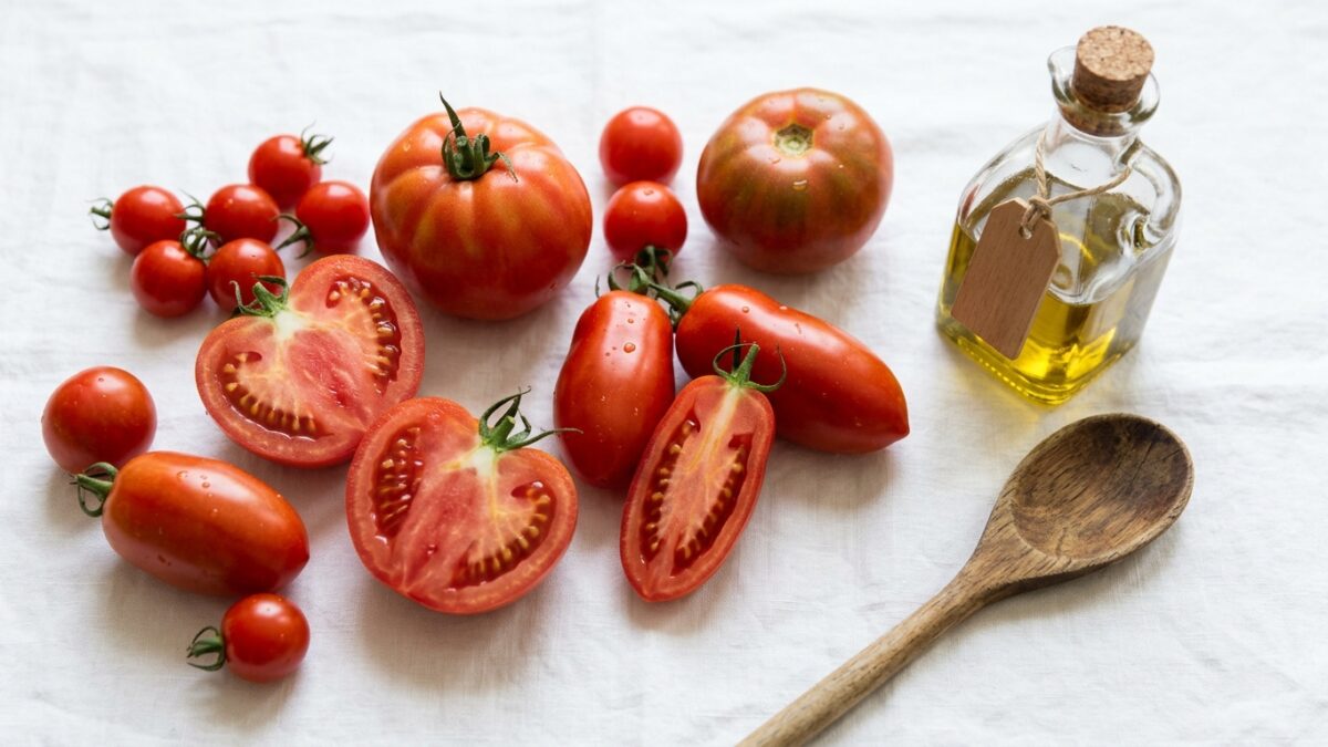 Licopene e pomodoro: olio e cottura fanno davvero la differenza?